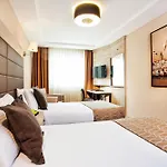 Nidya Galataport 4*