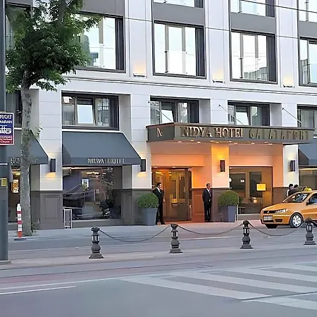 加拉塔桥港尼迪亚酒店 酒店 4*
