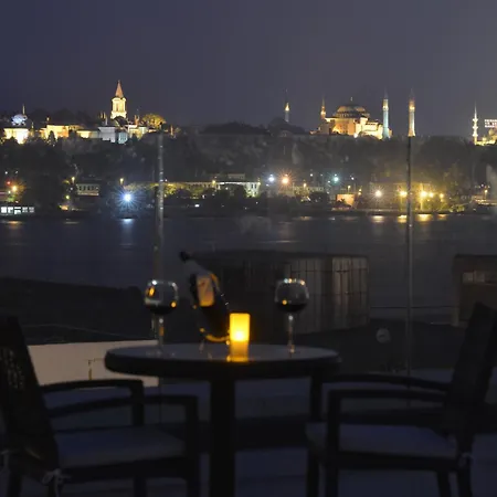 Otel Nidya Galataport 4*