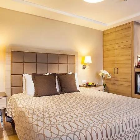 Nidya Galataport Otel 4*